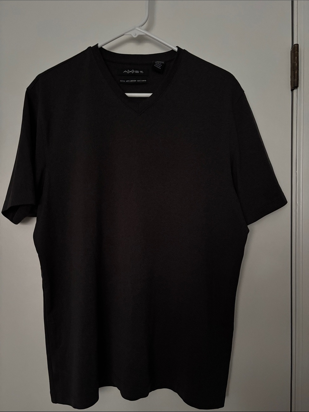 Axist Men’s V-Neck Short Sleeve Tee - Dark Gray